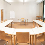 Tagungsraum inkl. je 2 Flip-Charts und Pinnwände